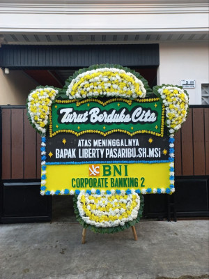 Papan Bunga Duka di Winenet Satu